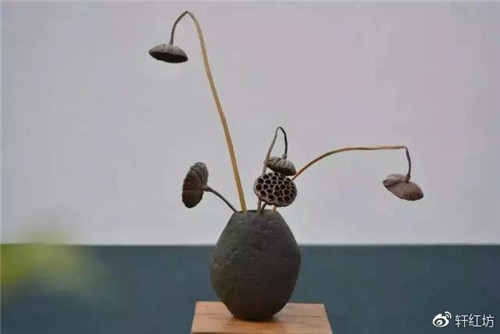 茶道，缺少插花不成雅致