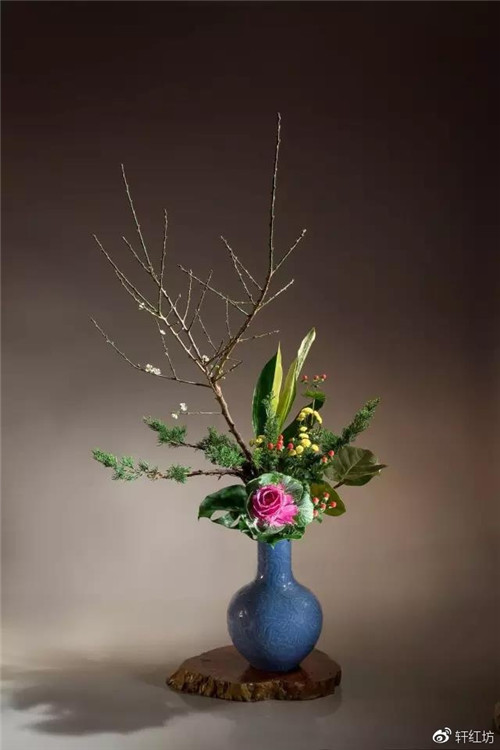 茶道，缺少插花不成雅致