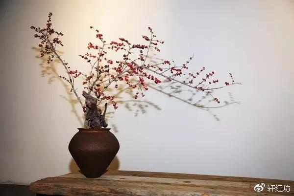 茶道，缺少插花不成雅致