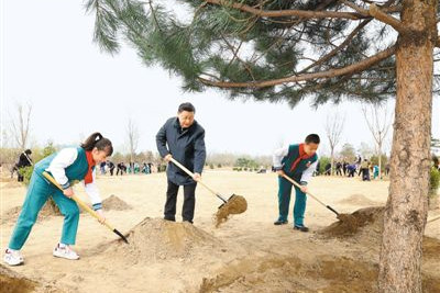 習(xí)近平：全社會都做生態(tài)文明實(shí)踐者